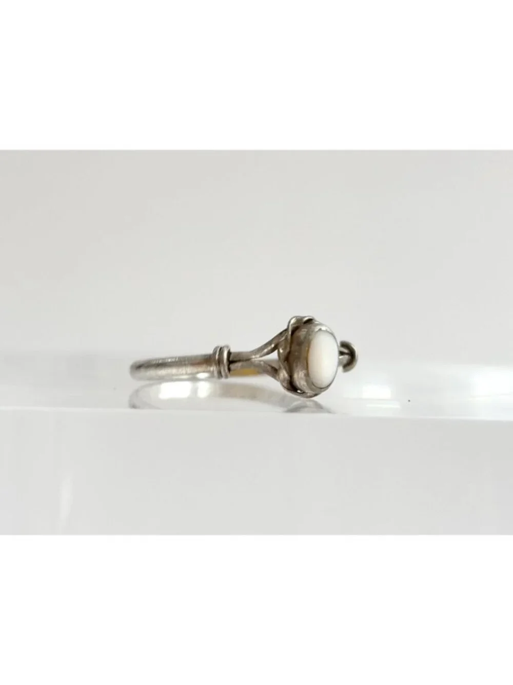 Native American Mother of Pearl Stone Sterling Silver 925 Vintage Ring - sz 6.75